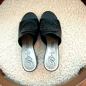 Brighten Leather heeled Slip-On- Size 6.5